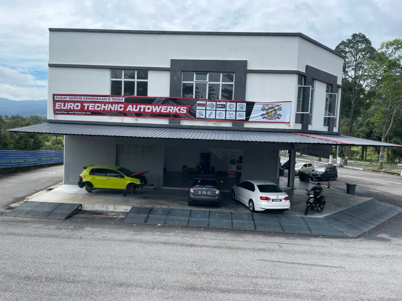 EuroTechnic Workshop Branch Exterior